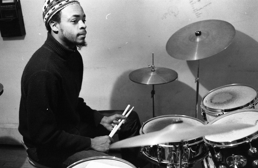 steinbeckpaul's tweet image. The Art Ensemble of Chicago in rehearsal around the time of the January 1972 concerts at Mandel Hall. Photos by Frank Gruber.
#aacm #artensembleofchicago #creativemusic #experimentalmusic #greatblackmusic #SouthSide