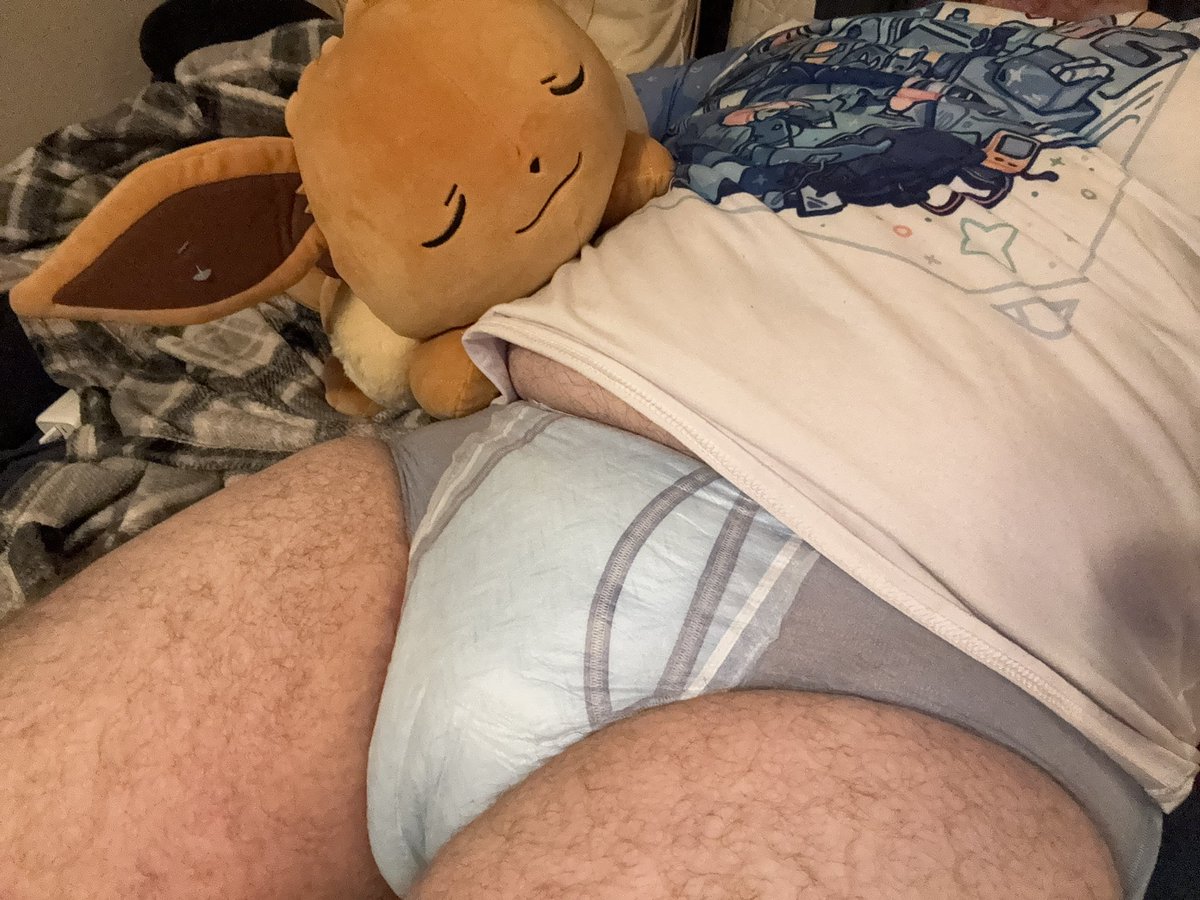 So I finally tried Goodnites…. I think I’m in love 
#abdl #pullups #kidfur