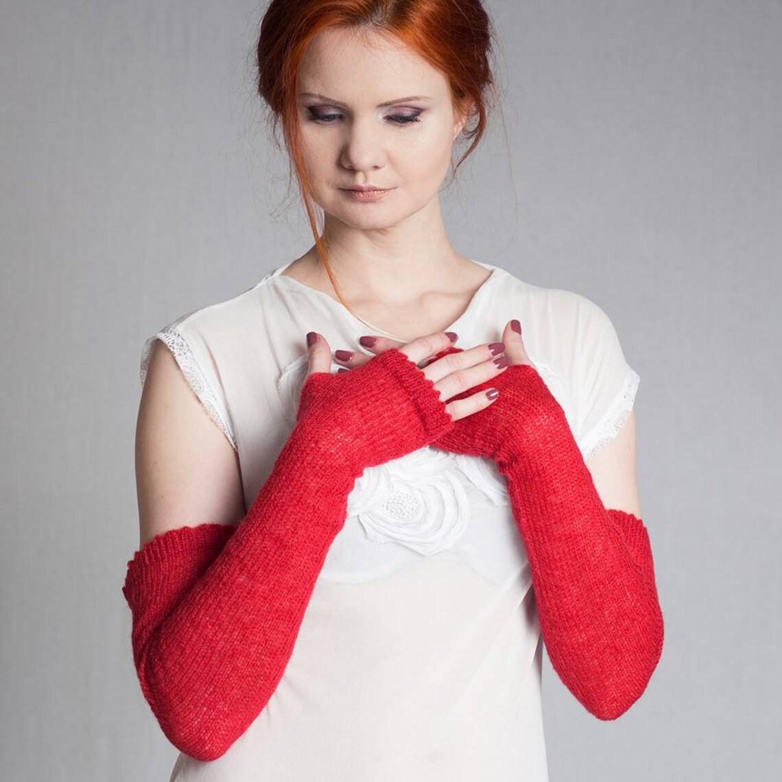 SuperSoftKnits's tweet photo. #Knit #Mittens #FingerlessGloves #Knitted #Long #Wristwarmers #mohair #silk #Boho #handmade #GiftforHer #supersoftknits
https://t.co/31naALRrGT https://t.co/QPWtWLFUie