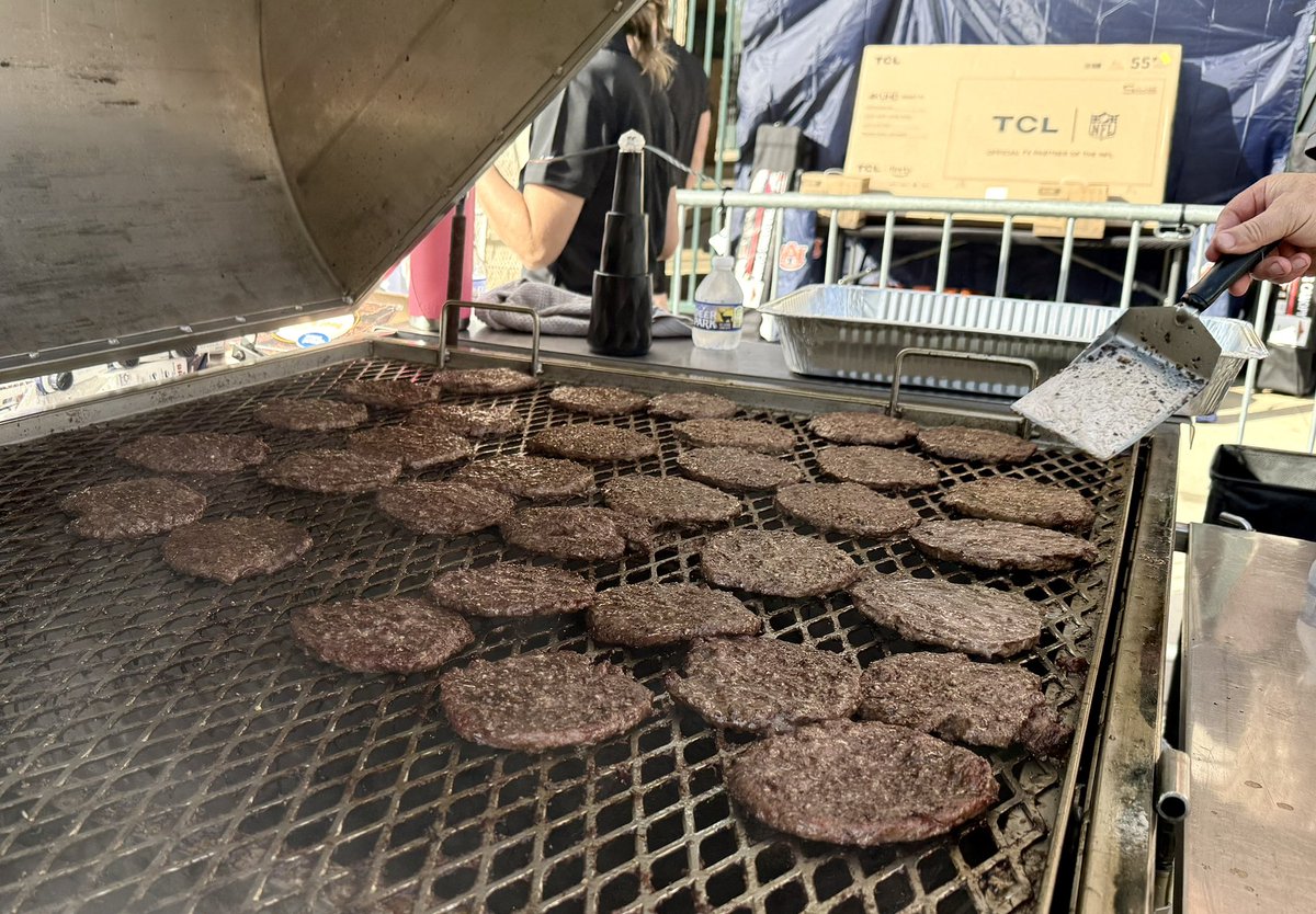 ESPN 106.7 tweet media