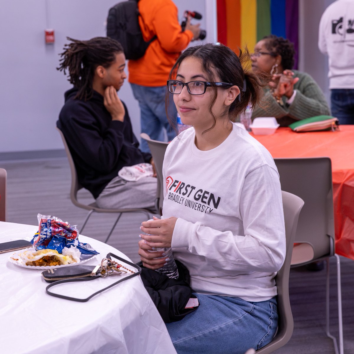 bradleyu's tweet image. Leading the way 👋 Making history 🌟 It’s all a part of being first-gen and we’re here to celebrate the determination and strength it takes!

#FirstGenCollegeStudentDay #BradleyUniversity #FirstGenProud