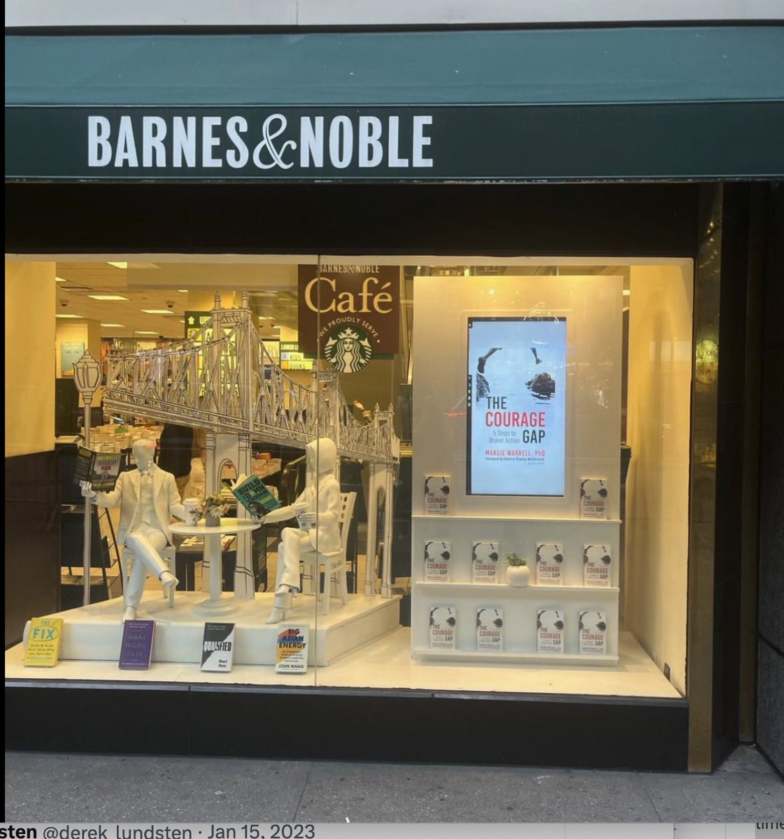Great to see #TheCourageGap in Barnes and Noble 5th Avenue. Exciting to see!  barnesandnoble.com/w/the-courage-…  <a href="/BarnesAndNob/">Barnes & Noble</a>