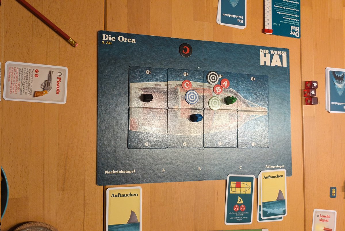 Nach einer Runde Heroquest noch kurz den weißen Hai bekämpft 😂🦈