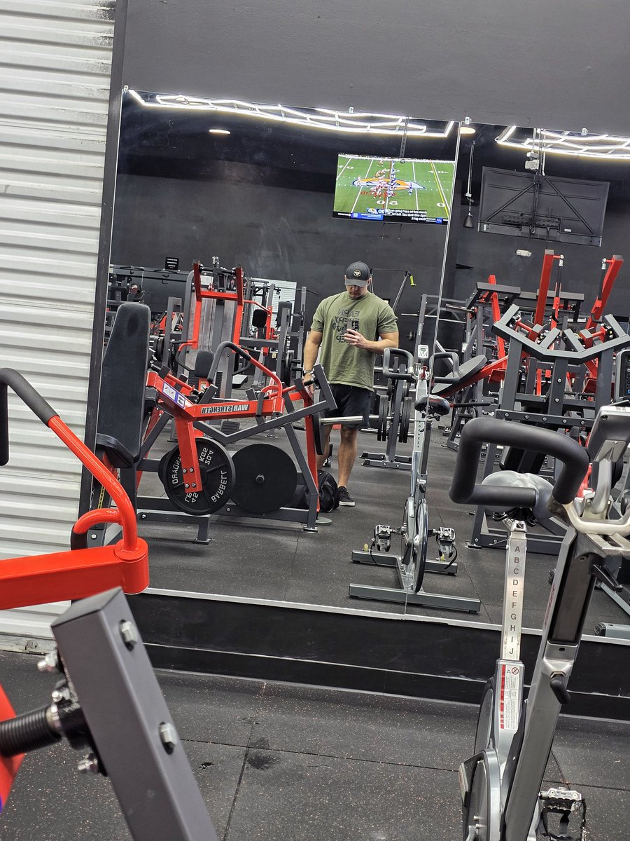 Feeling large <a href="/famgymapparel/">Family Gym Apparel</a>