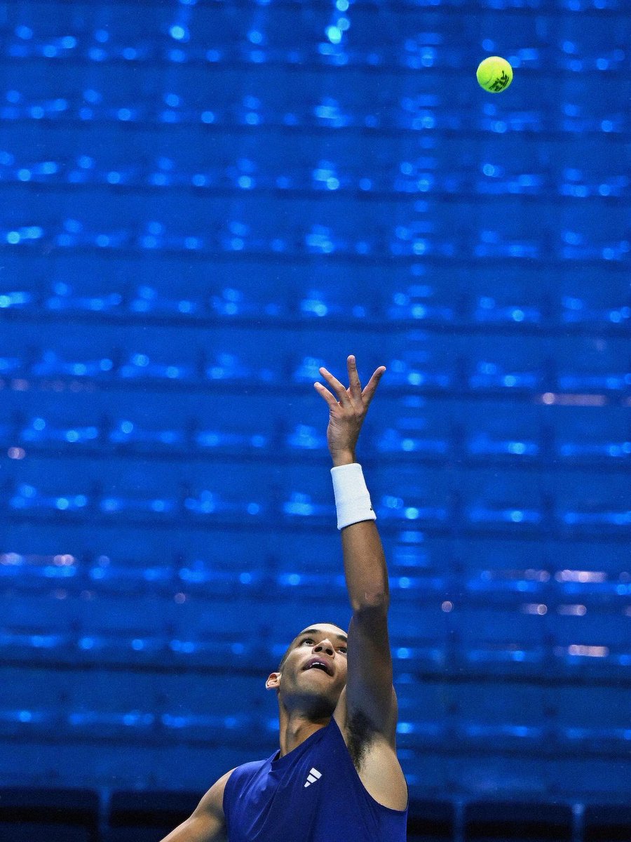 I think this means it’s officially go time 💙🏁
Locked and loaded 🔒

#atpfinals2025 

📸: <a href="/corinnedubreuil/">corinne dubreuil</a> | <a href="/atptour/">ATP Tour</a>