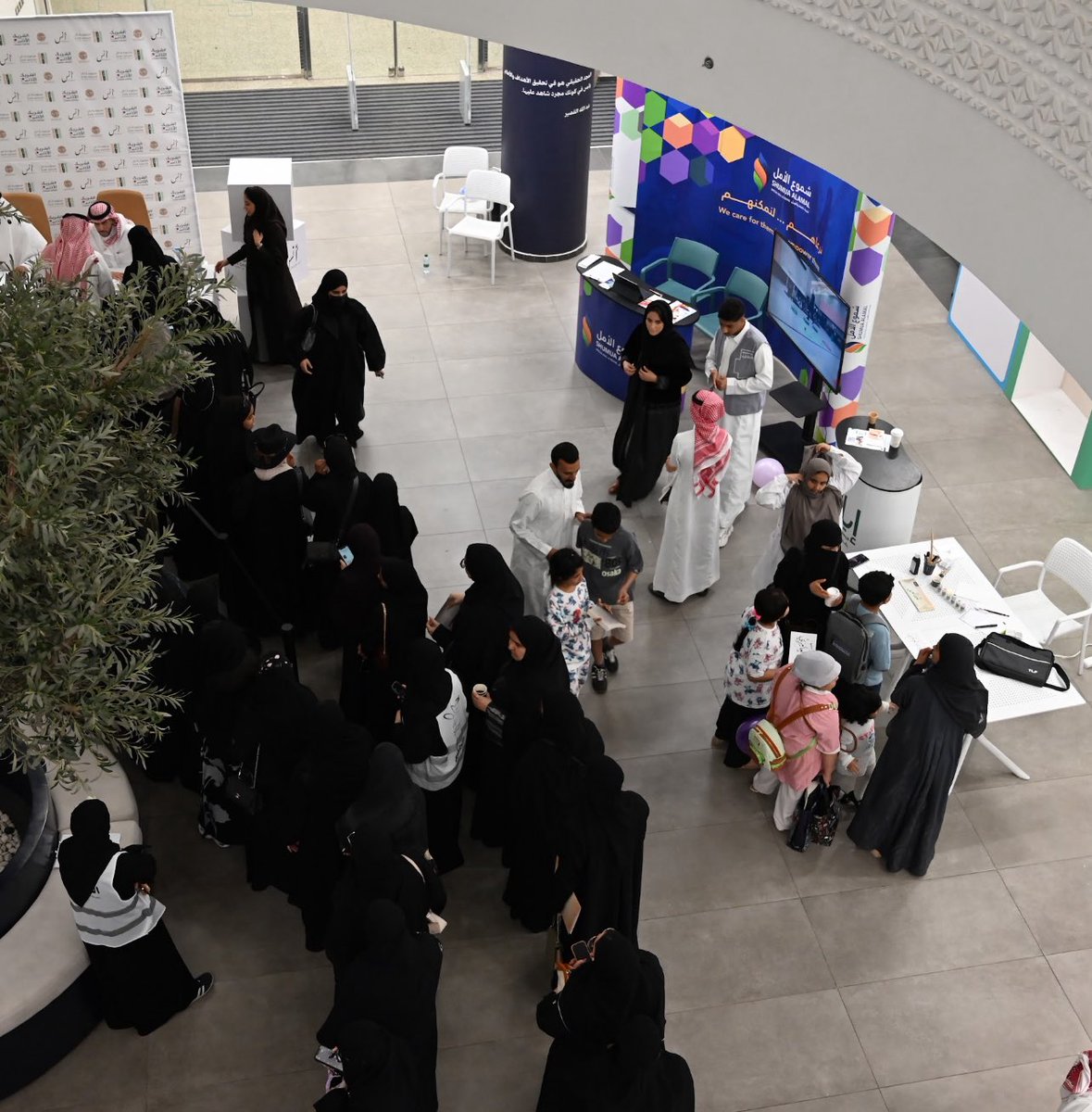 drmaghlouth's tweet photo. تقديرًا لكل من ساهم في نجاح حملة #ابتسامة_آمنة من الجهات المتعاونة والمتطوعين، نثمّن جهودهم في نشر الوعي الصحي وإدخال الفرح على وجوه الأطفال
#الجمعية_السعودية_لتقويم_الأسنان #SmartSmiles #SaudiOrthodonticSociety #صحة_الفم https://t.co/gEYaUJiwoE