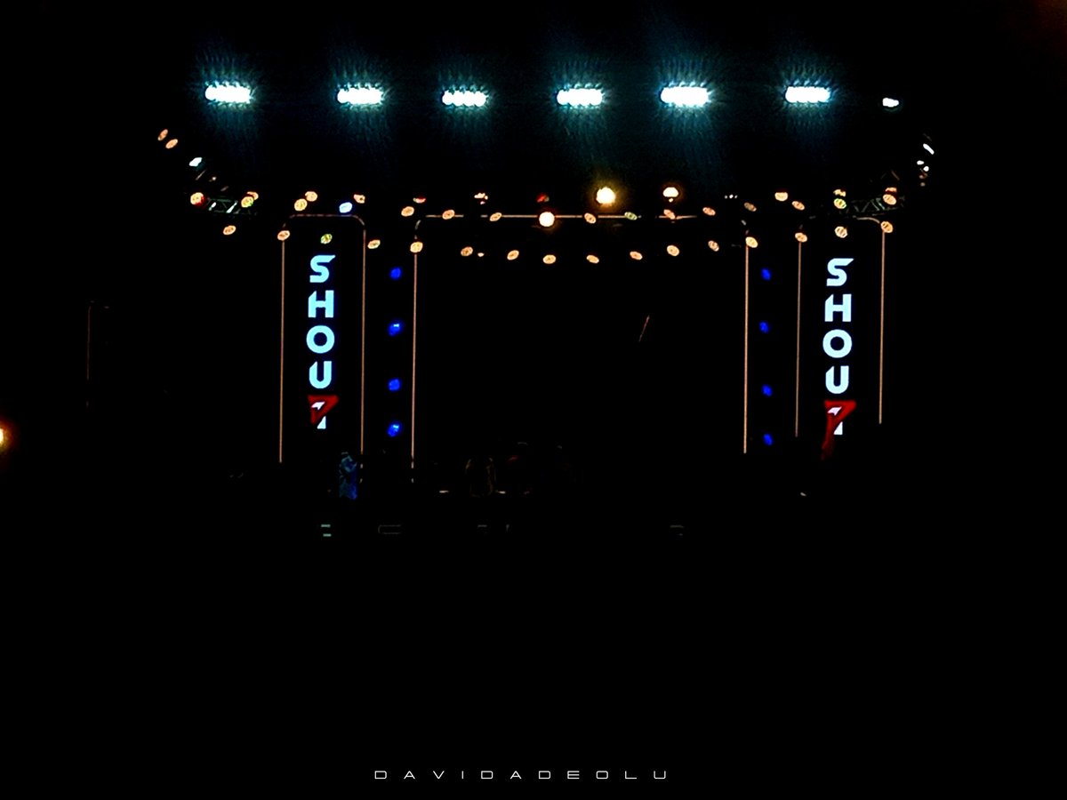 davology7's tweet photo. Awesome moment before the Lord yesterday/this morning. The biggest Northern Gospel Concert SHOUT 7.
It's our season of COMPLETION  and PERFECTION.

I took these pictures in between with Tecno Camon 12.
#HouseOnTheRockMinna 
#SHOUT7 https://t.co/wkY3oXLNdi