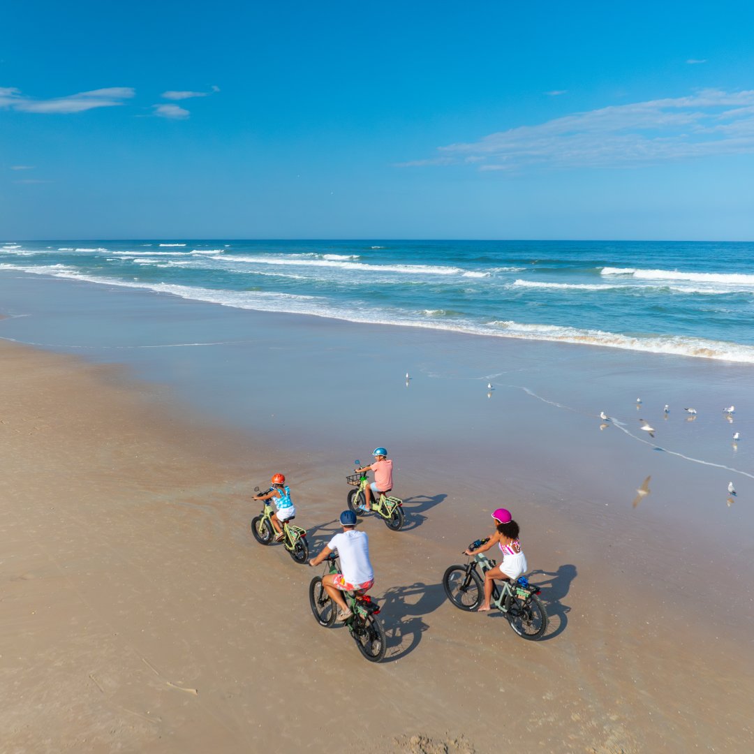 🏖️ In need of a fall-tastic beach getaway? Explore these special offers from Daytona Beach area hotels and attractions and save big: bit.ly/3iPe1gf  💰 
#LoveDaytonaBeach 
#DaytonaBeach 
#HotelDeals #FallGetaway #WinterEscape