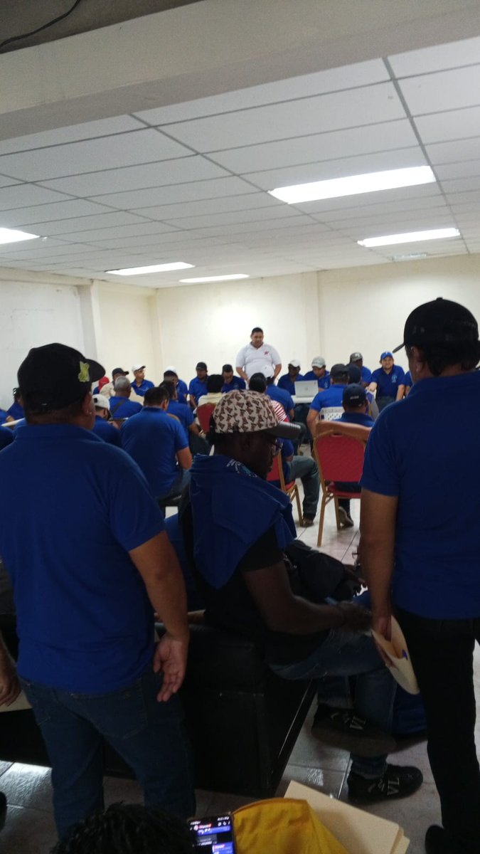 Reunión productiva con el sindicato de Obreros de  <a href="/EMAPAD_EP/">EMAPAD-EP</a>  fortaleciendo el conocimiento sindical y el trabajo en equipo para seguir construyendo un mejor futuro. 🌟🤝 #Obreros <a href="/CTE2025/">cteecuador2025</a>
<a href="/AlcaldiaDuran/">Alcaldía de Durán</a>  <a href="/ivonneabogada/">Ab Ivonne Nuñez</a> <a href="/Sind_Chof_CZ8S/">Sindicato de Choferes y Obreros Coord Zona 8 Salud</a> <a href="/SindicatoSinai/">Sindicato General De Obreros Hospital Monte Sinai</a>