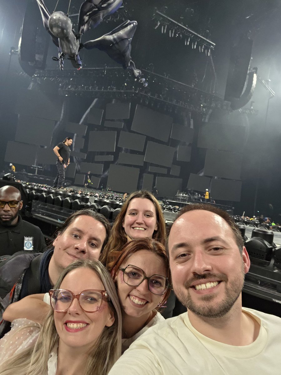 KPerry_fans's tweet image. L'aventure Lifetimes Tour est terminée pour moi 😔 merci à toutes les personnes que j'ai croisées, ça n'aurait pas été pareil sans vous ! Spéciale dédicace à @KatyCat_9784 et @thomshkc , mes partenaires d'aventure 🫶 
J'en garderai des souvenirs pour la vie 🥰