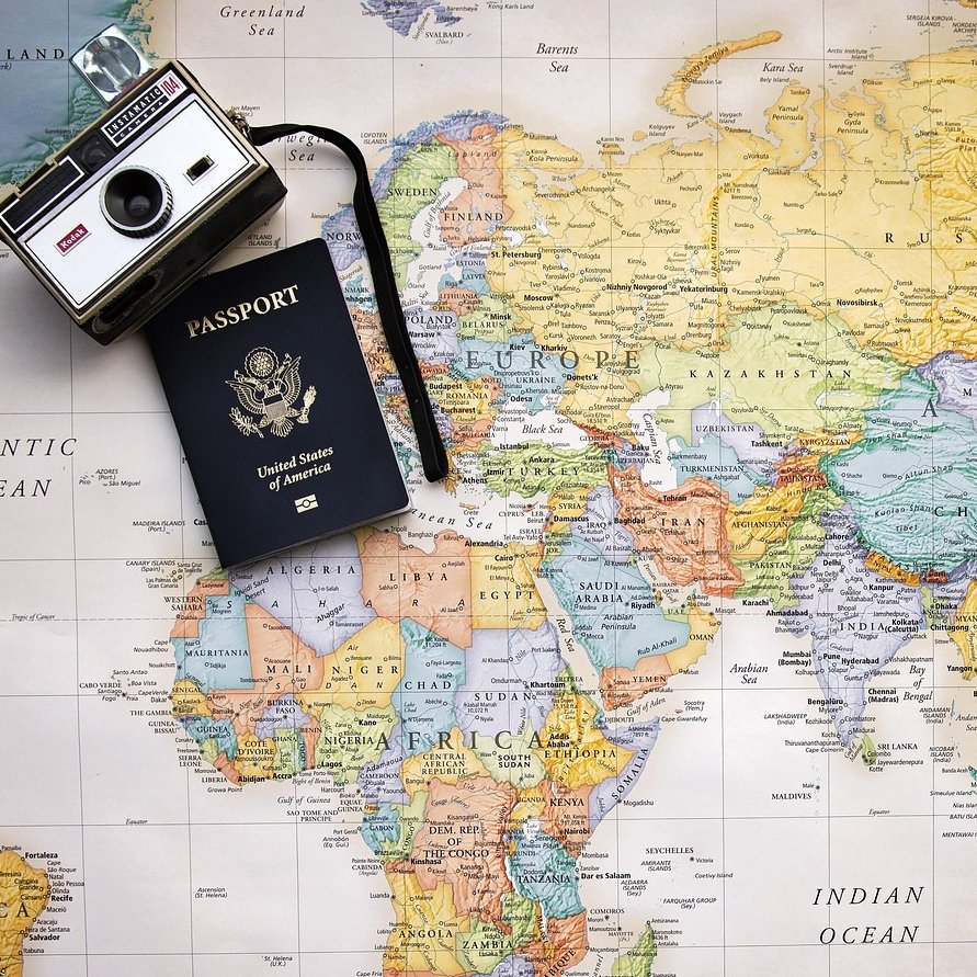 🌍 World's Most Powerful Passports 2025

1. 🇸🇬 Singapore – 193  
2. 🇰🇷 South Korea – 190  
3. 🇯🇵 Japan – 189  
4. 🇩🇪 Germany – 188  
5. 🇮🇹 Italy – 188  
6. 🇱🇺 Luxembourg – 188  
7. 🇪🇸 Spain – 188  
8. 🇨🇭 Switzerland – 188  
9. 🇦🇹 Austria – 187  
10. 🇧🇪 Belgium – 187  
11. 🇩🇰