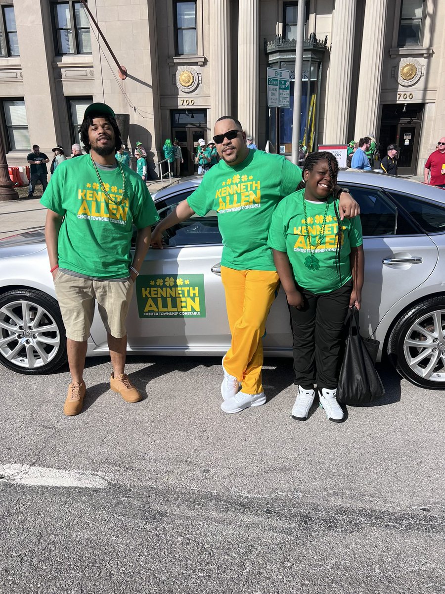 Constablekallen's tweet image. Hard to believe it’s been 1 year since I was sworn in as Center Township Constable 💚💛

We’ve strengthened our team, built trust, &amp;amp; served with purpose.

I’m running for re-election to keep Center Township moving forward! 🙌🏾