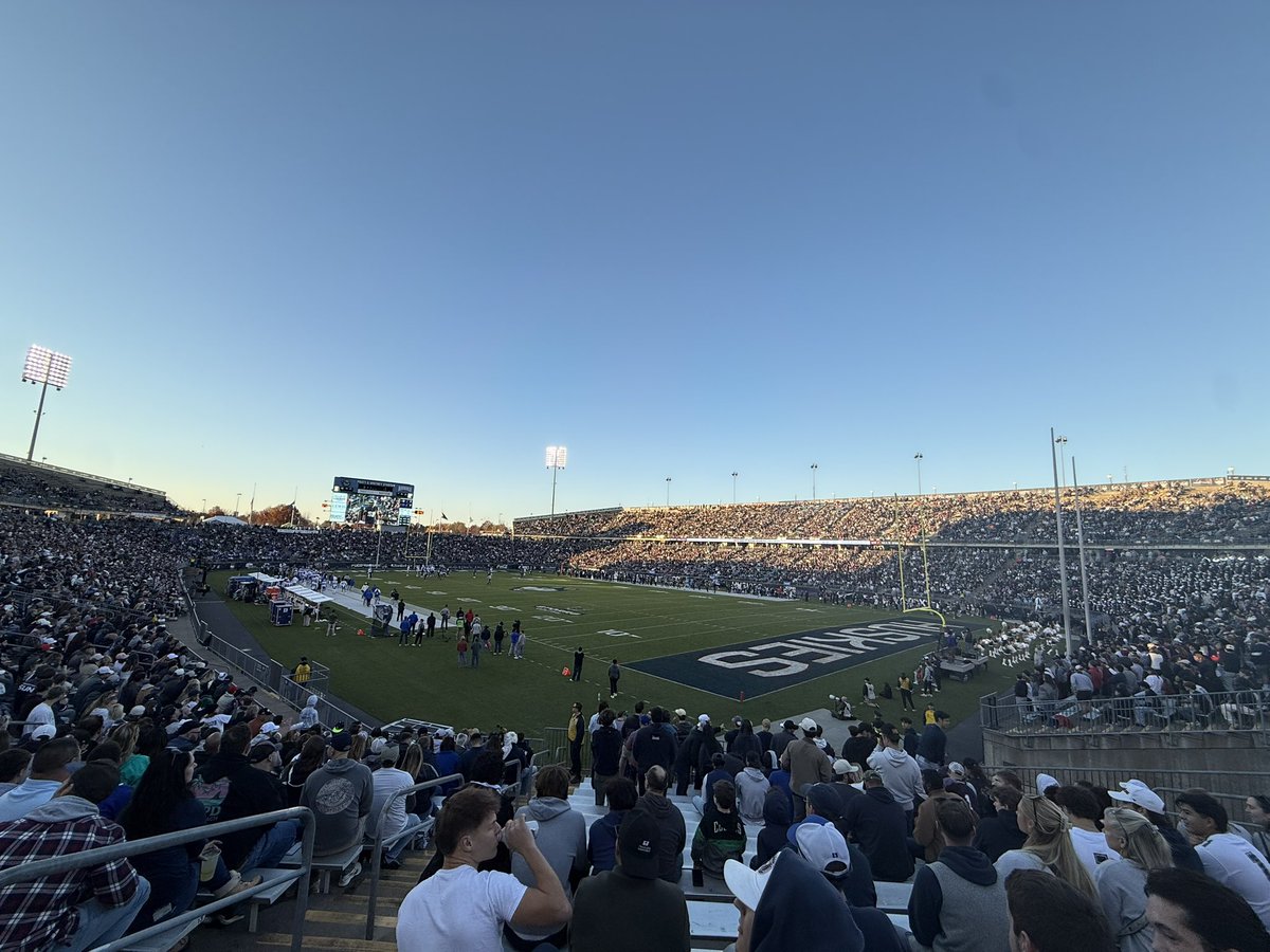 CalhounColonel's tweet photo. Great job by the students and everyone else too @brettyormark https://t.co/cUXRGDszMk