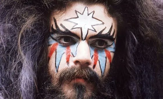 wycombegigs's tweet image. 🎂Roy Wood
Singer, songwriter, musician
Born #OTD 8th November 1946
Best known for his work with #TheMove, #ELO and #Wizzard
The Move played High Wycombe 4 times during the late 1960’s. Wizzard played an open concert at West Wycombe in May 1973
#RoyWood #GlamRock