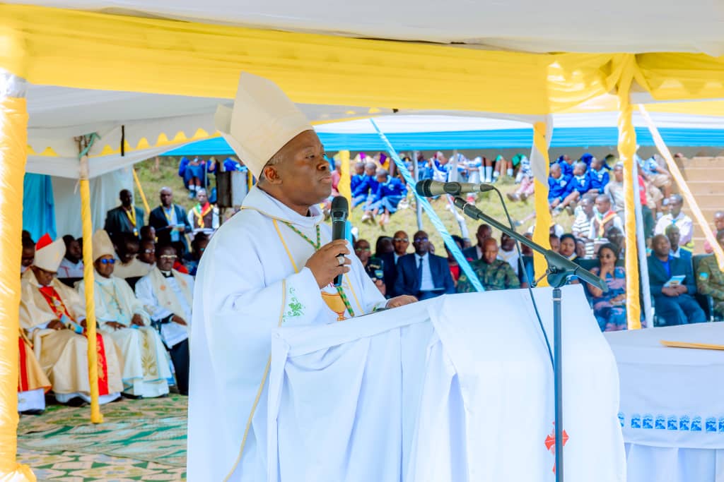 DOCICO_CEPR's tweet image. Mu birori byo kwizihiza Yubile y'ubutumwa bw'Abalayiki byabereye muri Diyosezi Gatolika ya Byumba, Abakristu basabwe kuzitabira ari benshi ibirori byo gusoza Yubile ku rwego rw'igihugu biteganyijwe kuwa 6/12/2025 kuri Stade Amahoro i Remera.