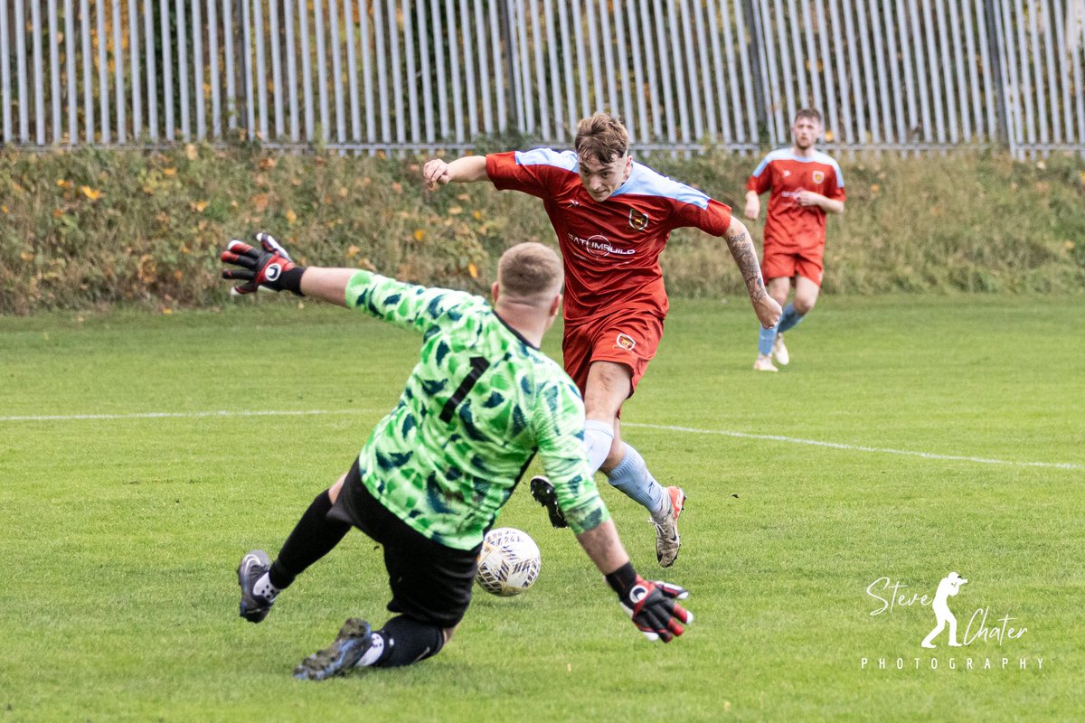Steve_Chater's tweet image. Four frames from today’s @nfalliance1890 Div 1 game between @PercyMainAFC and @MorpethFC 

Full gallery can be found at SteveChaterPhotography.co.uk
