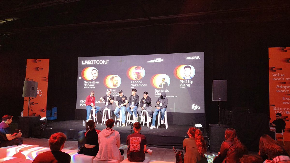 Ahora está nuestro BD Manager en el panel sobre descentralización de la minería de Bitcoin en @LABITCONF