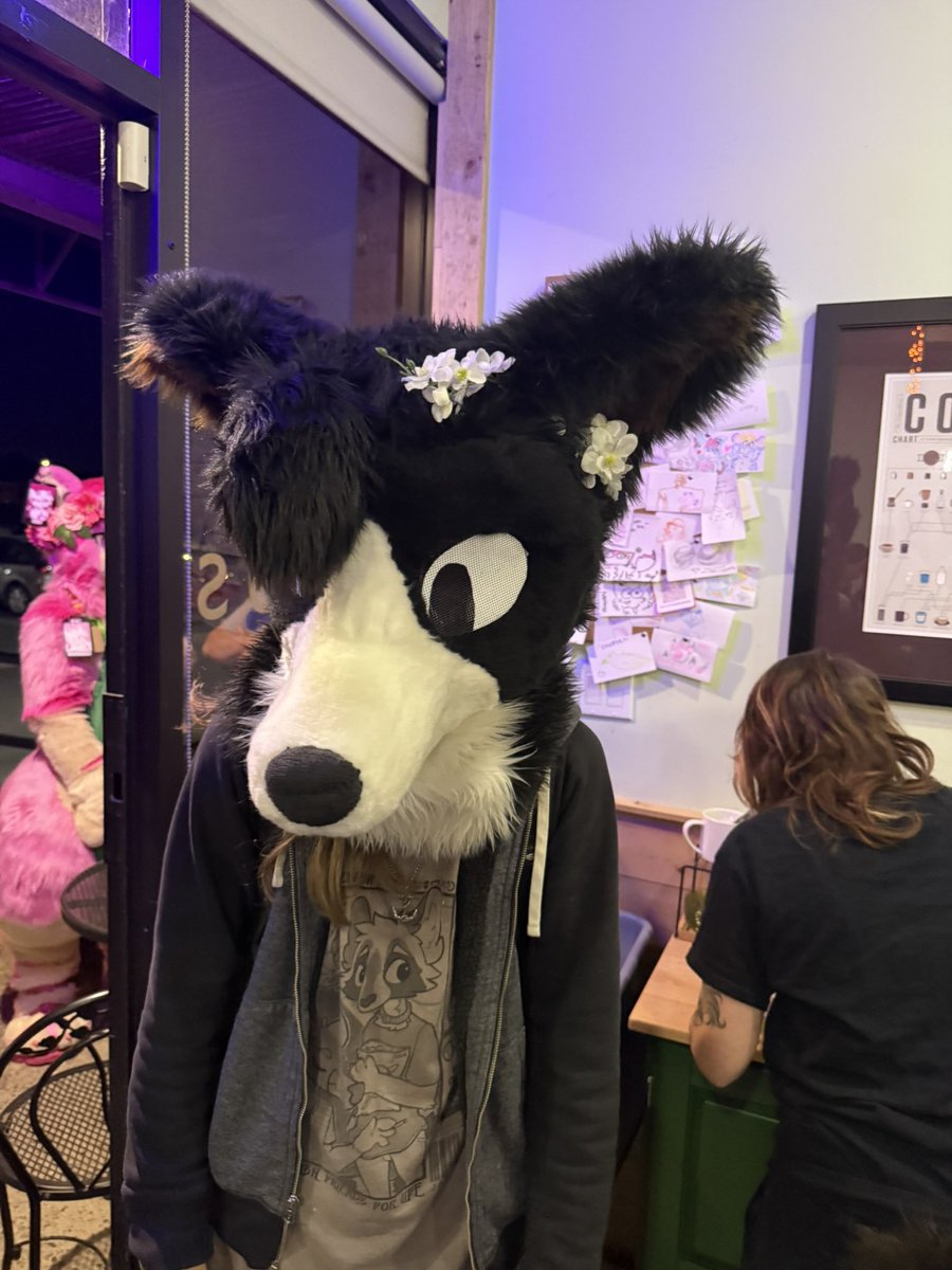 Sacred_Beans_Co's tweet image. 😅☕ So much fluff. So much caffeine. So many good vibes!

Huge thanks to everyone who came out for Animal Café last night— You all made it an unforgettable evening 💚🐾

Coffee, matcha, hugs, and chaos in all the right amounts~

#AnimalCafe #SacredBeansCoffee #FurryCafe