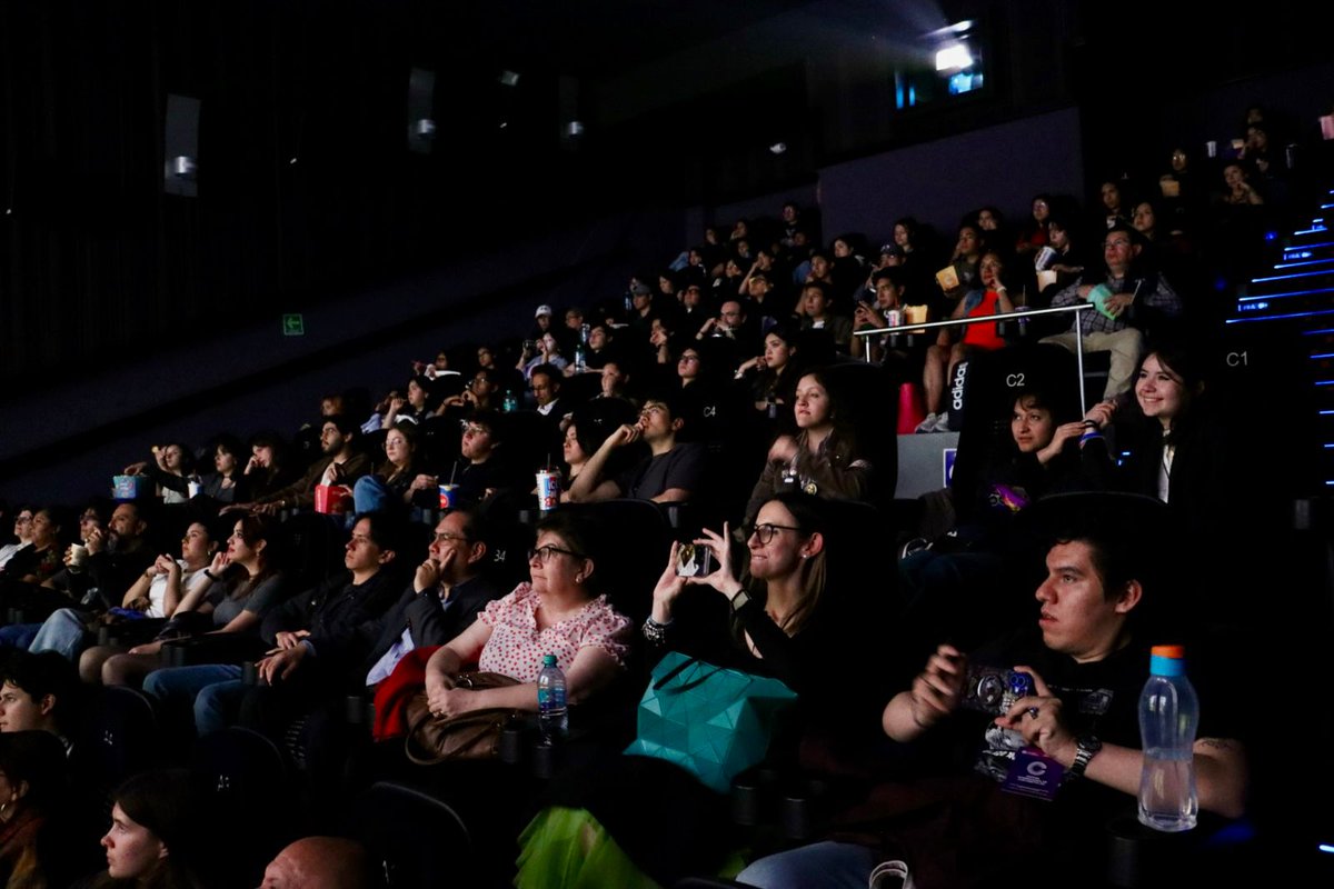 El segundo día del #FestivalInternacionalDeCortometrajes reunió a estudiantes del #TecdeMonterrey en conferencias y encuentros entre campus. 🎬
La jornada cerró en Cinépolis Esfera con los cortos ganadores y la gala con #FCU y #ClermontFerrand. ✨
#CampusQuerétaro