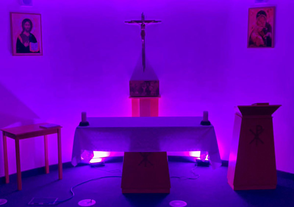 Tonight our Oratory is lit up in memory of Susan Barclay, Mark Gannon, Elizabeth McElhill, Bernard McElhill, Paddy Arthur &amp; Martha Wood🙏 

Eternal rest grant unto them, O Lord, and let perpetual light shine upon them💜

<a href="/SPTA_HS/">SPTA</a> #MonthOfTheHolySouls #FaithInAction