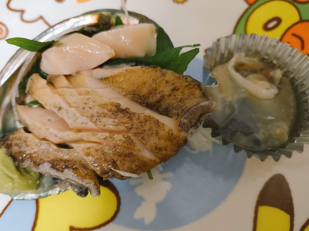 昨日当選を予測して予め買っておいた㊗️アワビを食べました
初めて？食べた気がする
噛みごたえがあって美味しい(*´༥` *)