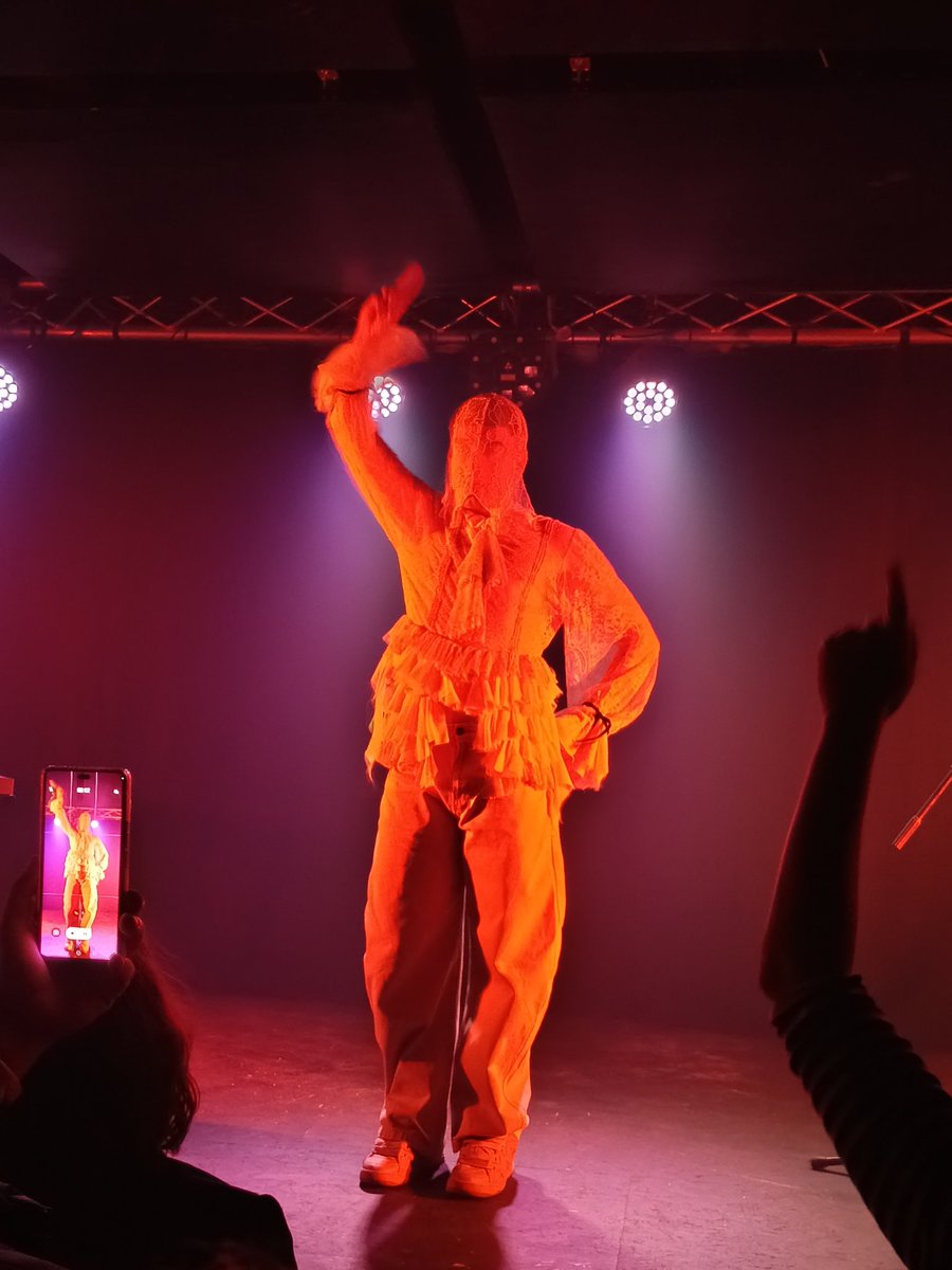 Grande <a href="/dulzaro/">DULZARO</a> Toda la suerte. Make Castilla cool