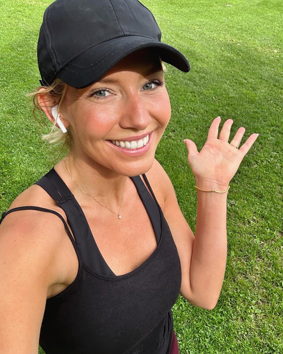 Amanda tweet media