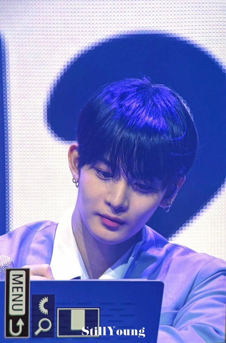 still_young__'s tweet photo. 251108 BEGIN,YOUNG Day 1 

지녕이 하루 요약 ꜀^. ̫.^꜆

#배진영 #BAEJINYOUNG #裵珍映 #ペジニョン https://t.co/vjG7xmZuCg