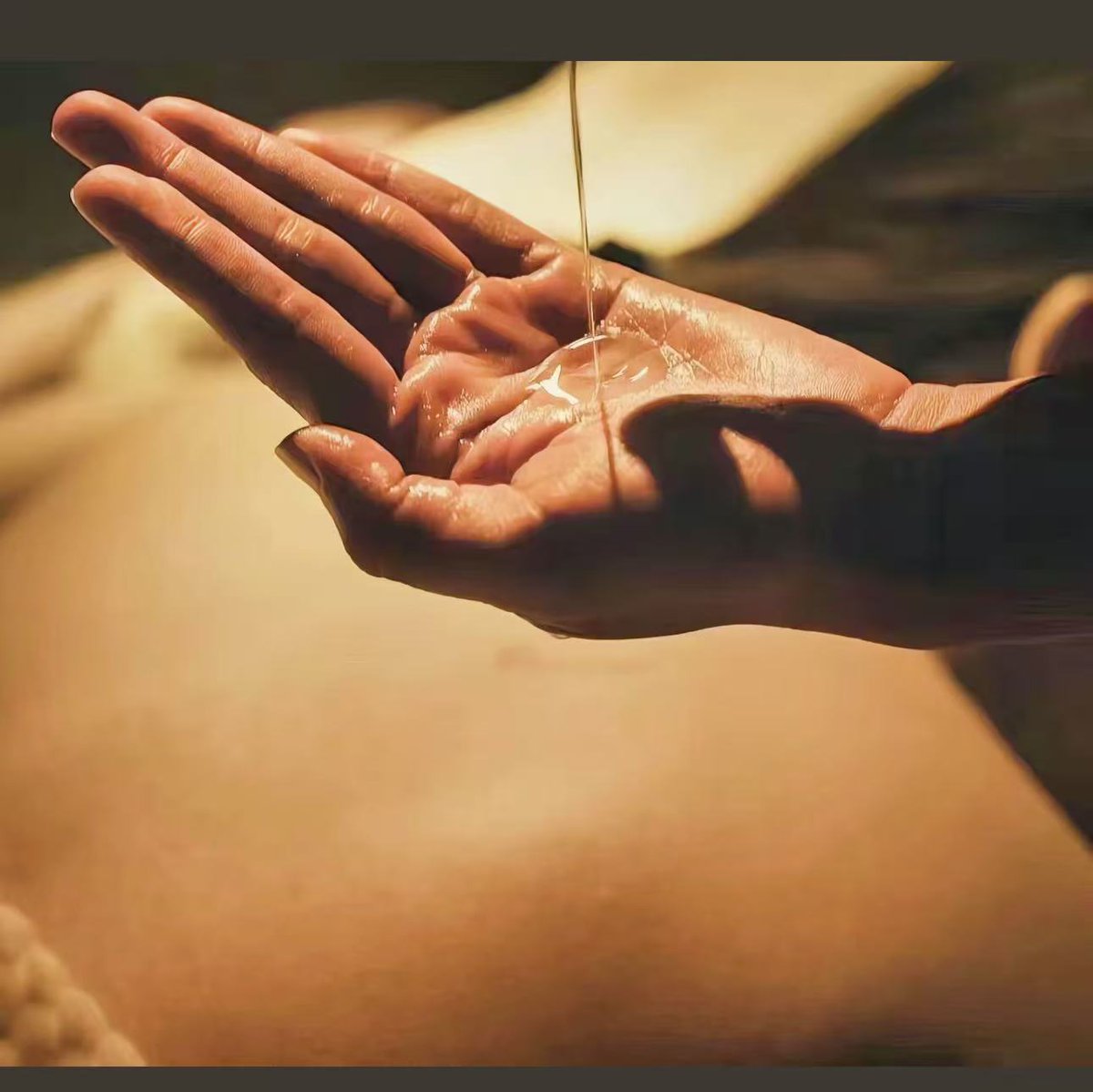 Patrick23575441's tweet photo. Call or https://t.co/yR9eqT0nx5
We bring you the best outcall massage in Riyadh. We are a team of young and lovely ladies who have been dedicated to bringing you a soothing feeling for many years.
#massageinRiyadh #homemassage  #RiyadhMassage #RiyadhMassagespa #Riyadhgentsspa https://t.co/TmtiWCliR6