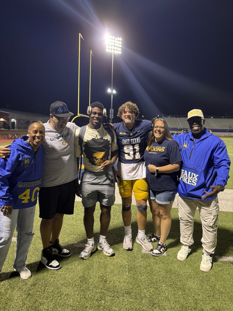 LaTishaStaten9's tweet image. At the end of the day, the game doesn’t matter. This is family! #AngletonBoys #AllLove @PurpleReignFB