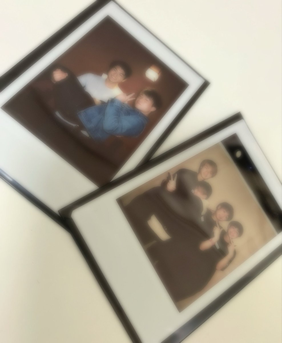 yu_SSter_'s tweet photo. おしょさんも、こうさんも、すーさんも、お母様も。
何もなかった私の人生に光をくれた。

沢山泣いたね。
でもすずしょうとの周りにはいつも笑顔がいっぱいだった。

君にいつも救われたんだ。

本当に出会ってくれてありがとう。
改めて、100万人突破おめでとう。

ずっと、ずっと私のヒーローです。 https://t.co/nw9jb7gb69