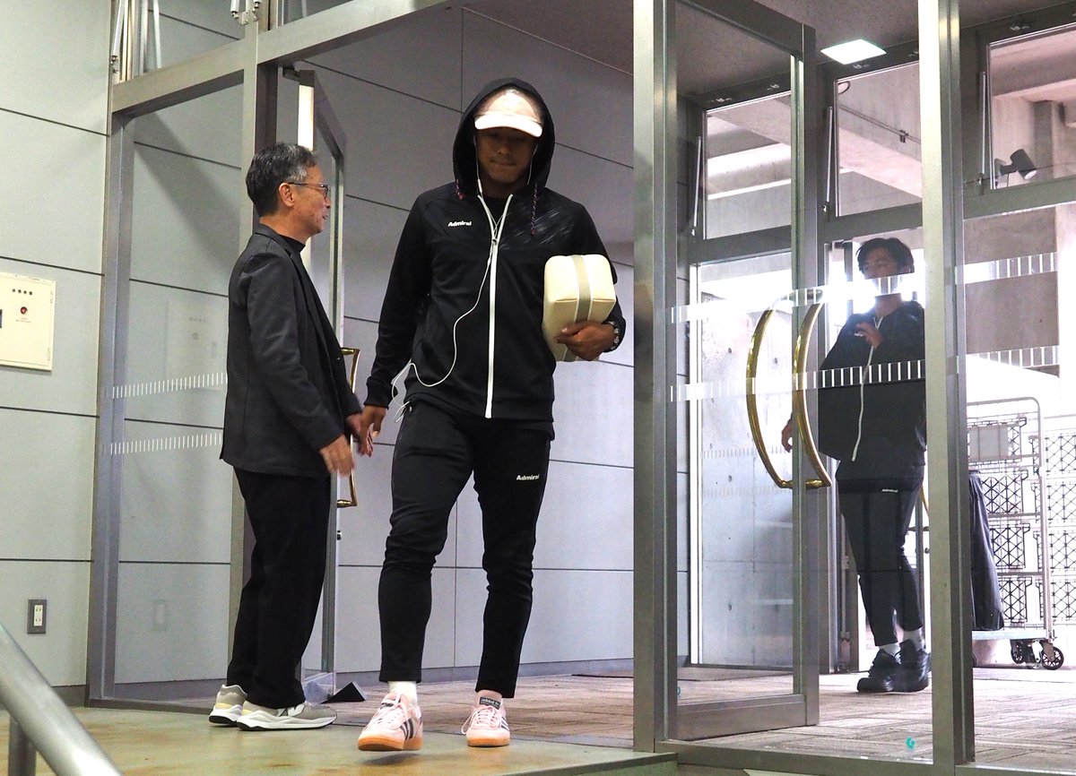 11/9仙台戦】 チームがスタジアムに到着🏟 良い準備で臨みます