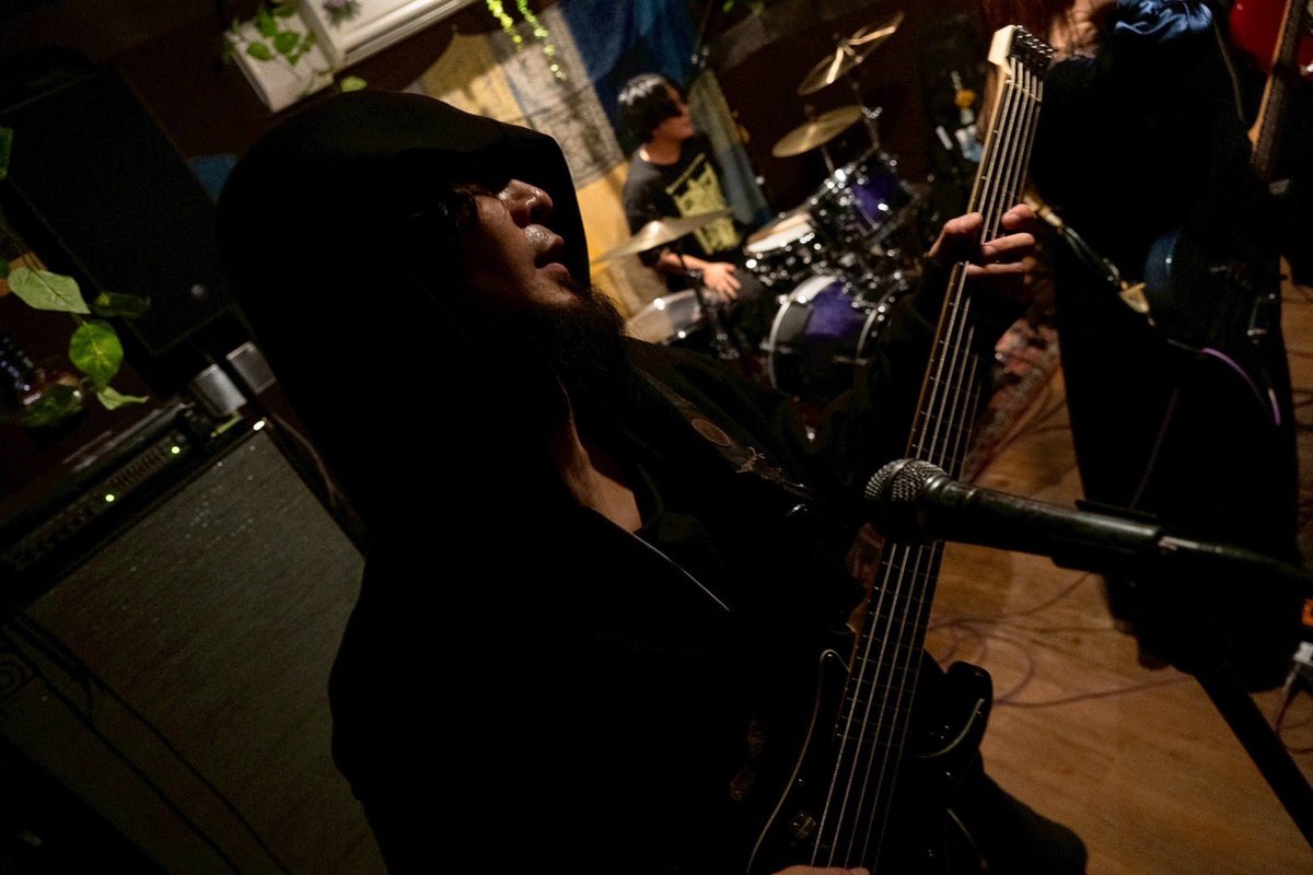 🌕Live Archive🍂

2025.11.3 町田CLASSIX × GATEWAY STUDIO
BORDERLINE2025

BORDERLINE2025
去年に引き続き制作にも携わらせていただき、ホームの町田がﾆｷﾞﾆｷﾞしていて最高でした〜　みんな町田ハマっててうれぴかった！
oma

NEXT 🔜 11/15 宇都宮HELLO DOLLY

📸<a href="/tsukamon_1017/">つかもん</a>