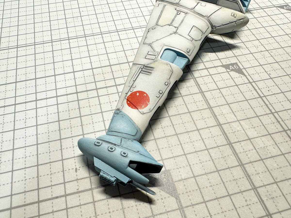 Ani_Kuzunishi's tweet photo. 機体の日の丸を吹き直した。チッピングまで済まして機体の汚し再開。
#AMT #Bwing #StarWars https://t.co/LIKyaOPZKN