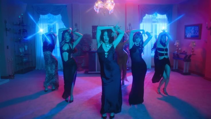 AboutTwicee's tweet image. 🇺🇸 Some Girl Groups and their longest charting song on Billboard Hot 100:

• Fifth Harmony Worth It — 36w
• TLC Waterfalls — 34w
• Destiny’s Child Say My Name — 32w
• #TWICE Strategy — 15w*
• KATSEYE Gabriela — 15w*
• BLACKPINK JUMP — 10w
• Little Mix Wings — 9w