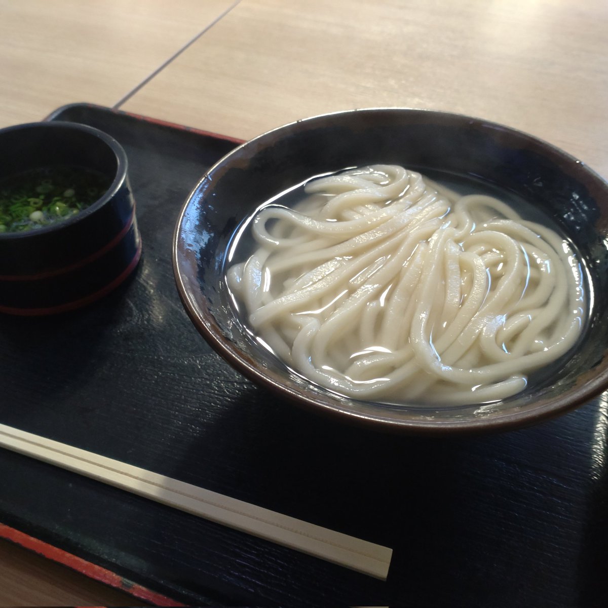 OTR0721's tweet photo. 学会終了

学びは　

釜揚げうどんの食べ方
（食べるのに苦戦してたら、地元の方が教えてくれました）

そして、餡餅入り雑煮　は都市伝説ではなかったこと

#第59回日本作業療法学会 https://t.co/RuApsYqR7I