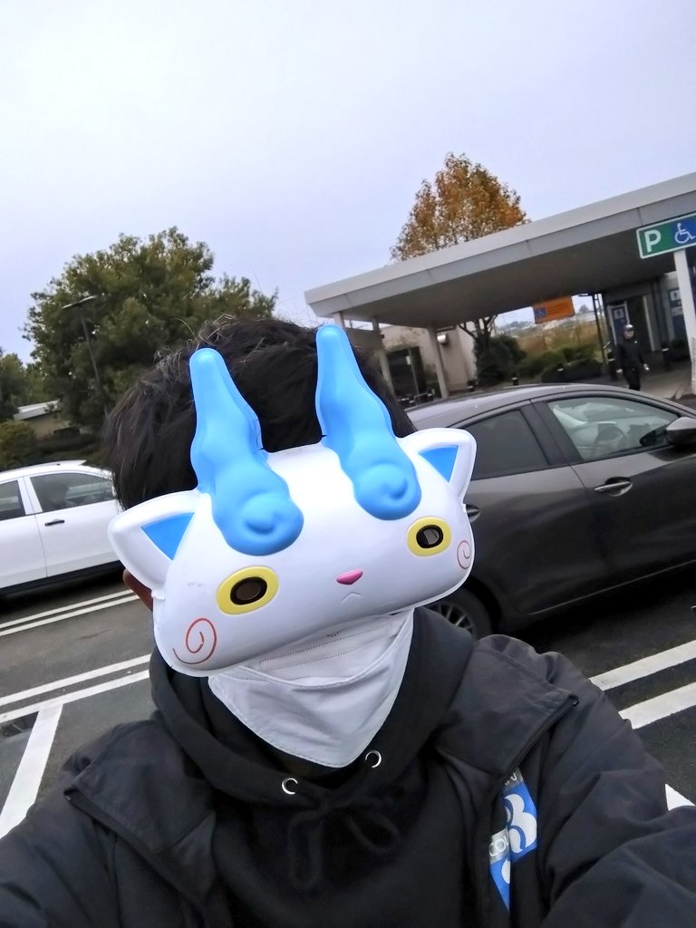 xen_poly's tweet image. ジバニャンはゴリラズンでインフルエンザから我を守ってくださったために天に召されました。BUNTAI対戦よろしくお願いします。