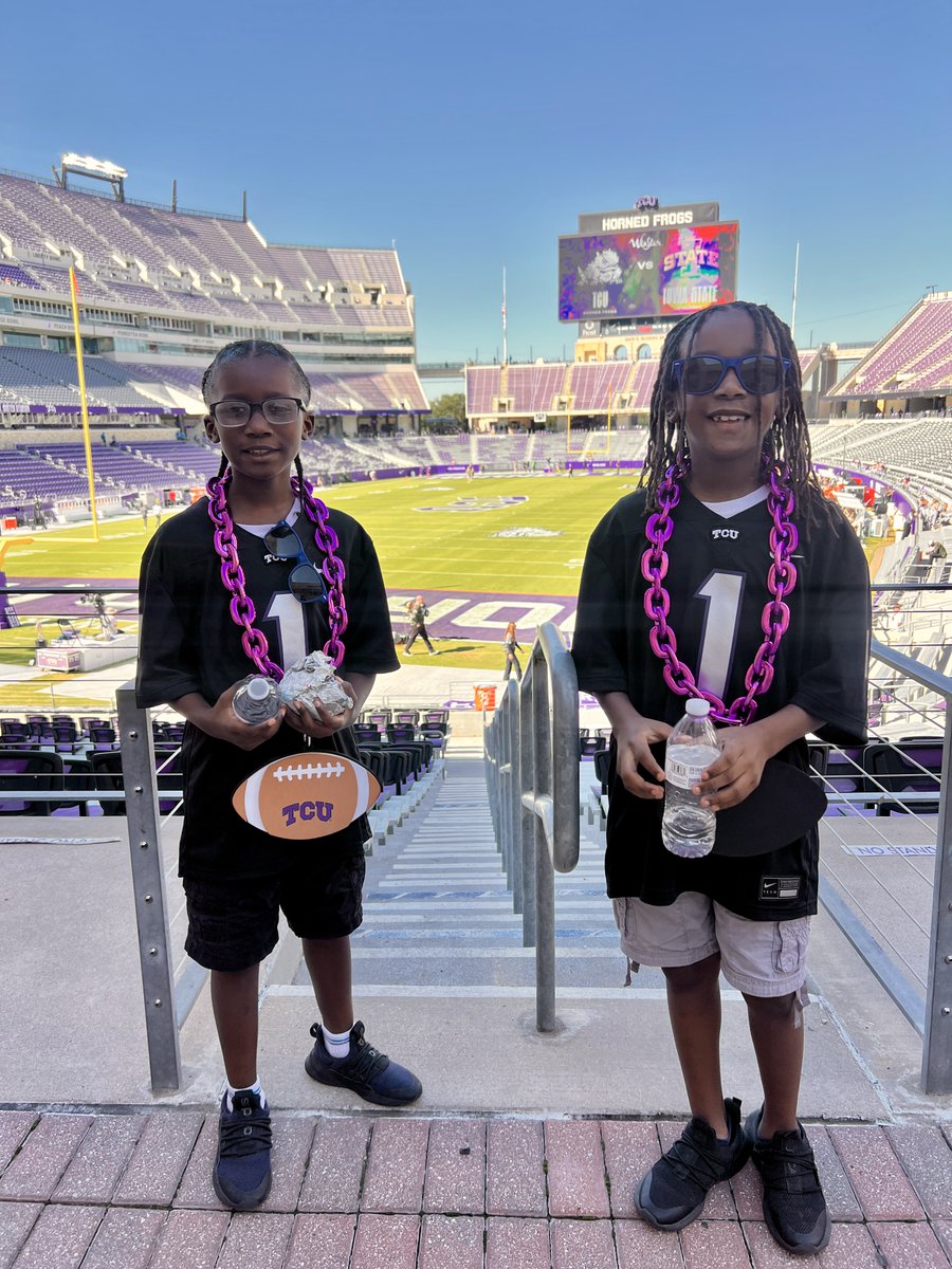 HopeFarmInc's tweet image. Thank you, @dmleasing and @tcuathletics for the amazing game day experience for Timothy and Thomas!