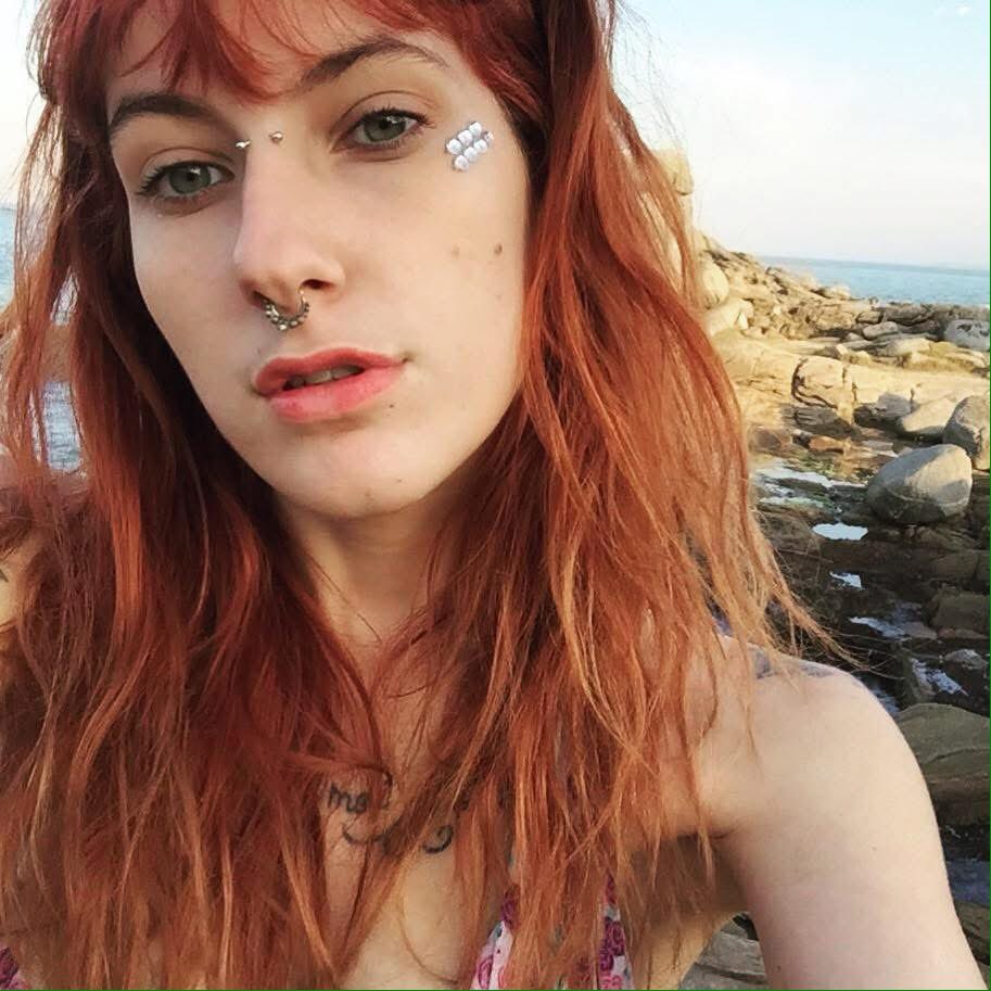 666fe666's tweet photo. eu era uma princesinha nessa época então um belo dia #surtei https://t.co/9ndeVivv45