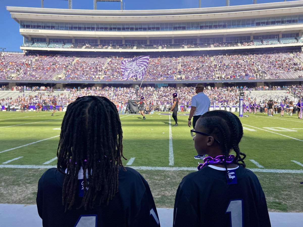 HopeFarmInc's tweet image. Thank you, @dmleasing and @tcuathletics for the amazing game day experience for Timothy and Thomas!