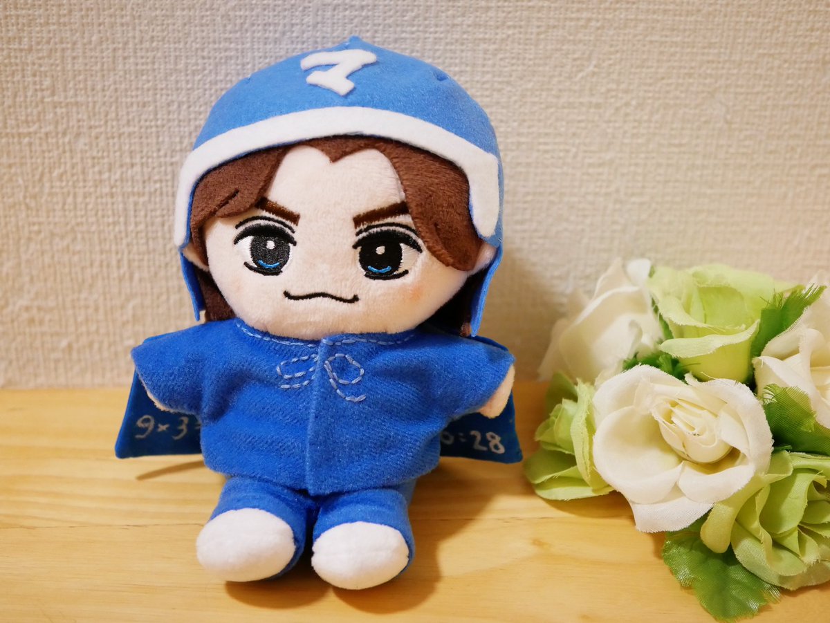 固定ポスト用。 トラジャのはぴぬいちゃん達の衣装作っています