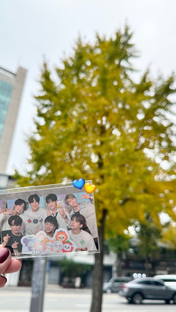 seunoopy12's tweet photo. 💙💛 9 Years 💛💙

 @VICTON1109 @NewWorld_VICTON https://t.co/rc2MCjmqJX