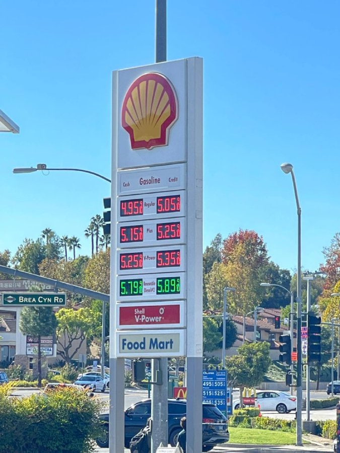 us_connie's tweet image. Gas prices in my area are still hovering around $5 a gallon or higher. 😮‍💨

What are gas prices in your area? 🤔