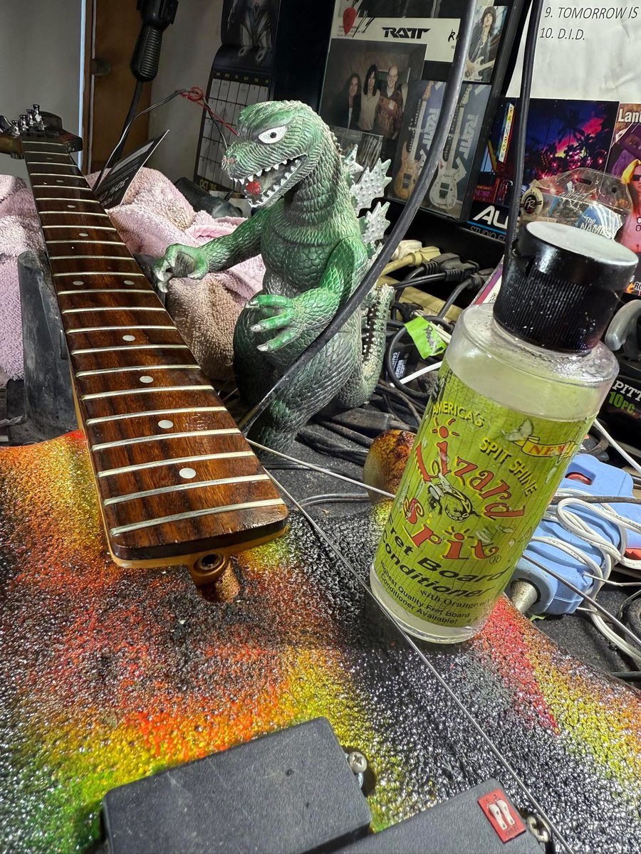 Lizard Spit tweet media