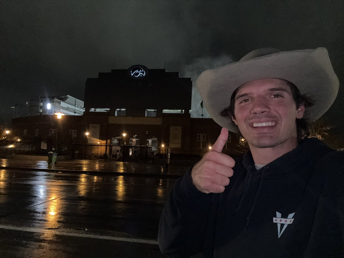 GfedGoCrazy's tweet photo. My favorite part of the Iowa visit is how many people asked what school had the best hospitality. 

Everyone here wanted to be sure it was the Hawkeyes, and the effort did not go unnoticed. Even in constant rain yall crushed it.

29 more stadiums. 29 more days🐤 https://t.co/kyRAcV6MUF