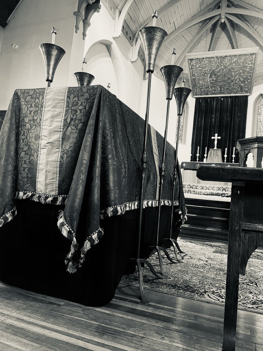 CalvinQuick01's tweet image. The catafalque set up again for tomorrow.

Requiem æternam dona eis, Domine, et lux perpetua luceat eis.