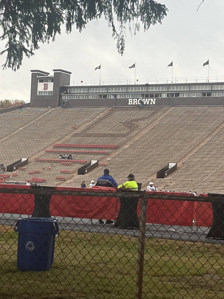 Had an awesome time and experience at the Brown vs Yale game today . Thank you for the invite <a href="/BrownU_Football/">Brown Bears Football</a> 

<a href="/The_C0ach_Mac/">Coach Mac</a> <a href="/CoachCurcione/">Dan Curcione</a> <a href="/DCFBrecruits/">Donovan Catholic Football</a>