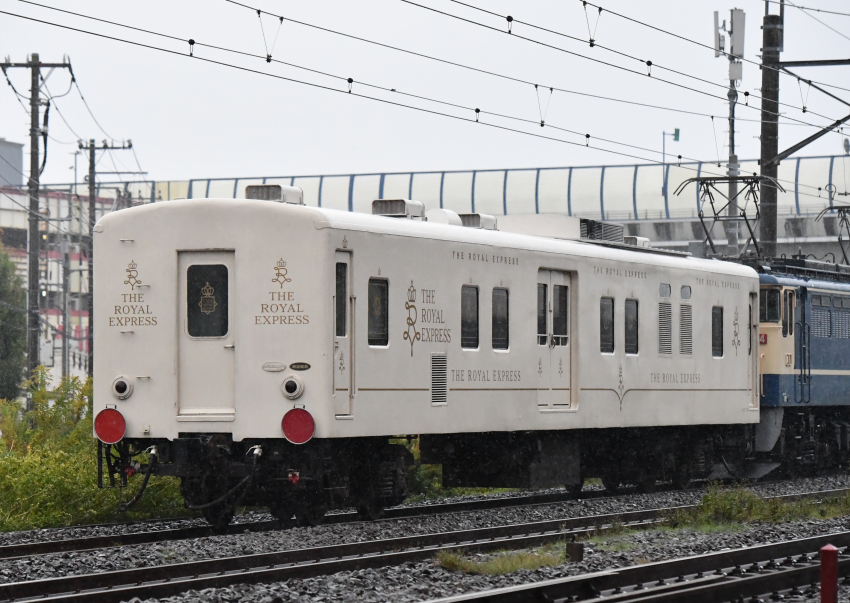 【6/22AM10時までの出品】両国↔️館山吊り下げ式行き先板 6/22AM10時までの出品】両国↔️館山吊り下げ式行き先板 金属製