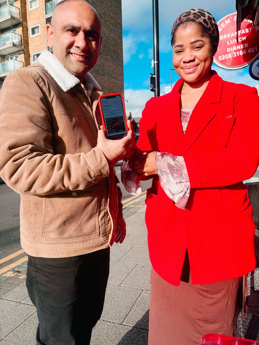 RajaZeeshan83's tweet photo. πΉ Great to welcome Nafisa as a new Labour member today!
Amazing to see young people stepping up, inspired by Labour values of fairness, opportunity, and community.
π€ Hand in hand, we stand.
#YoungLabour #LabourFamily #ShootersHill #ForTheMany https://t.co/clbRgS102Q