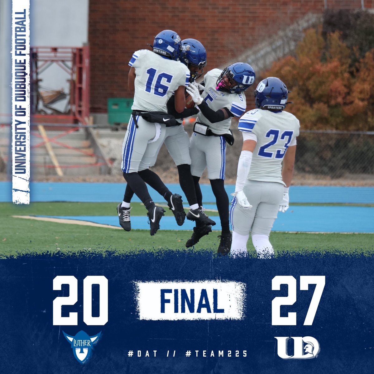 DubuqueFootball's tweet image. Spartans win!!

#DAT // #TEAM225
